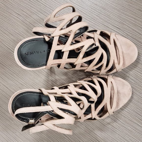 KENDALL + KYLIE 'Elisa' Cage Sandal Beige Leather Womens Size 5.5 M - Picture 6 of 9